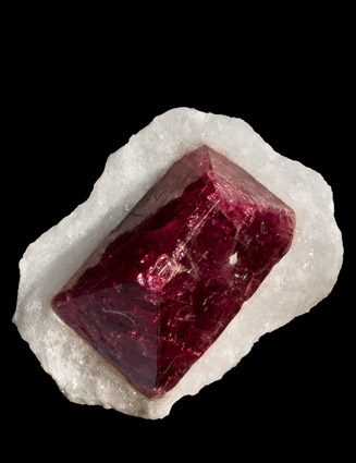 spinel on matrix Luc Yen Vietnam large crystal miniature